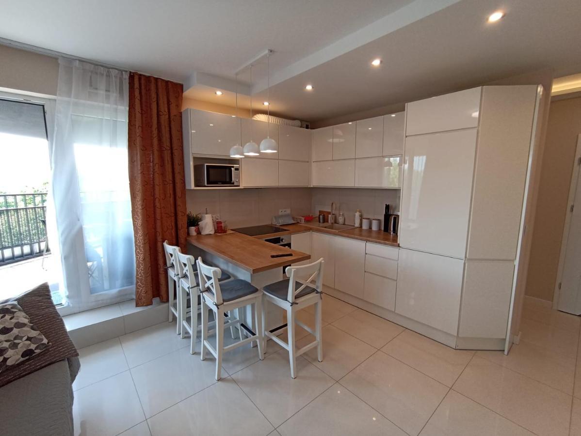 Apartamenty Barska 69 Krakow Exterior photo